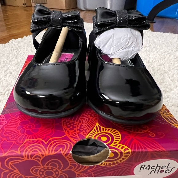 Girls Size 6 Rachel Shoes With Black Patent Leather Bow NIB - Picture 6 of 8